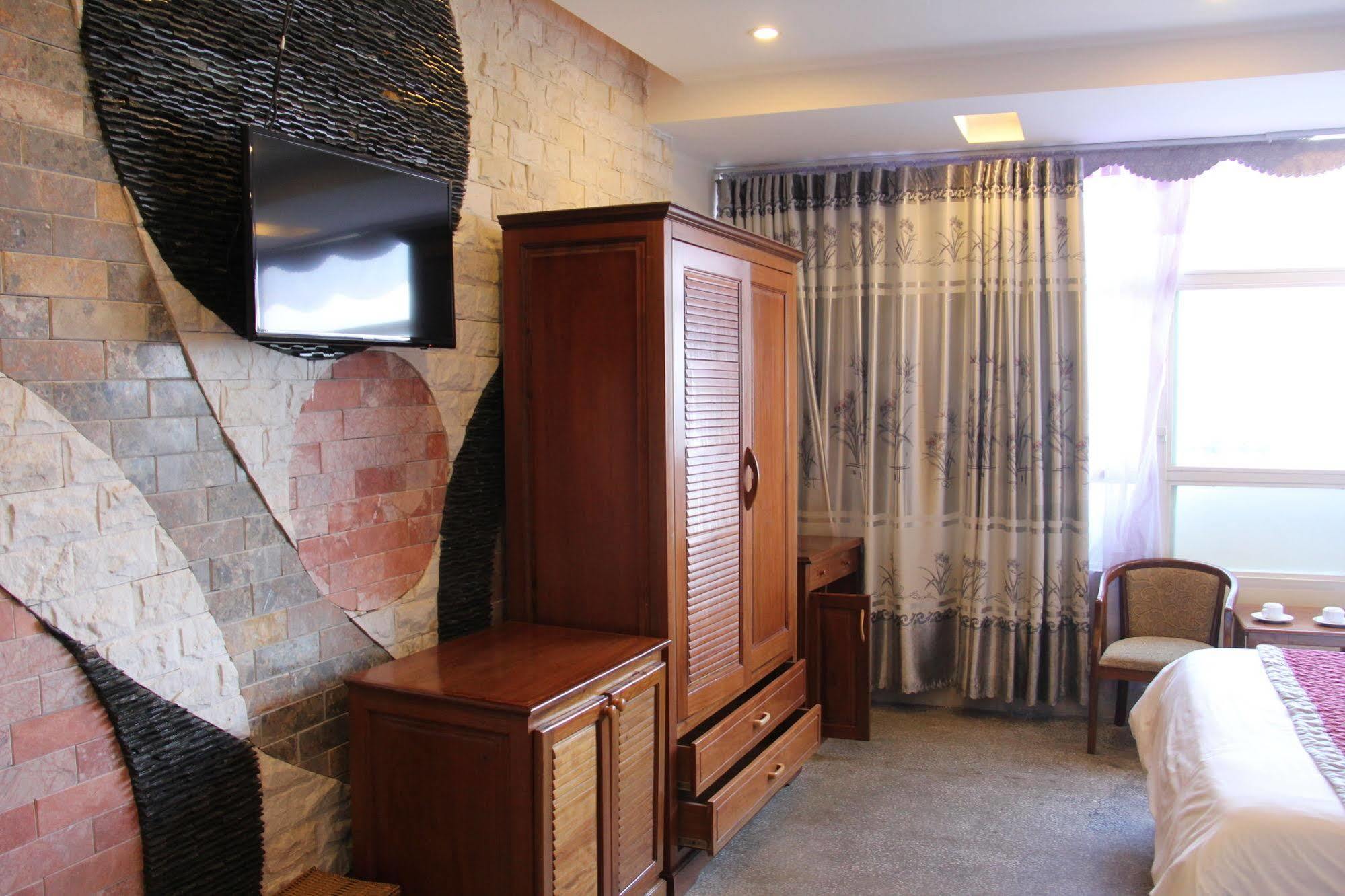 Trung Duong Da Nang Beach Hotel Ngoại thất bức ảnh